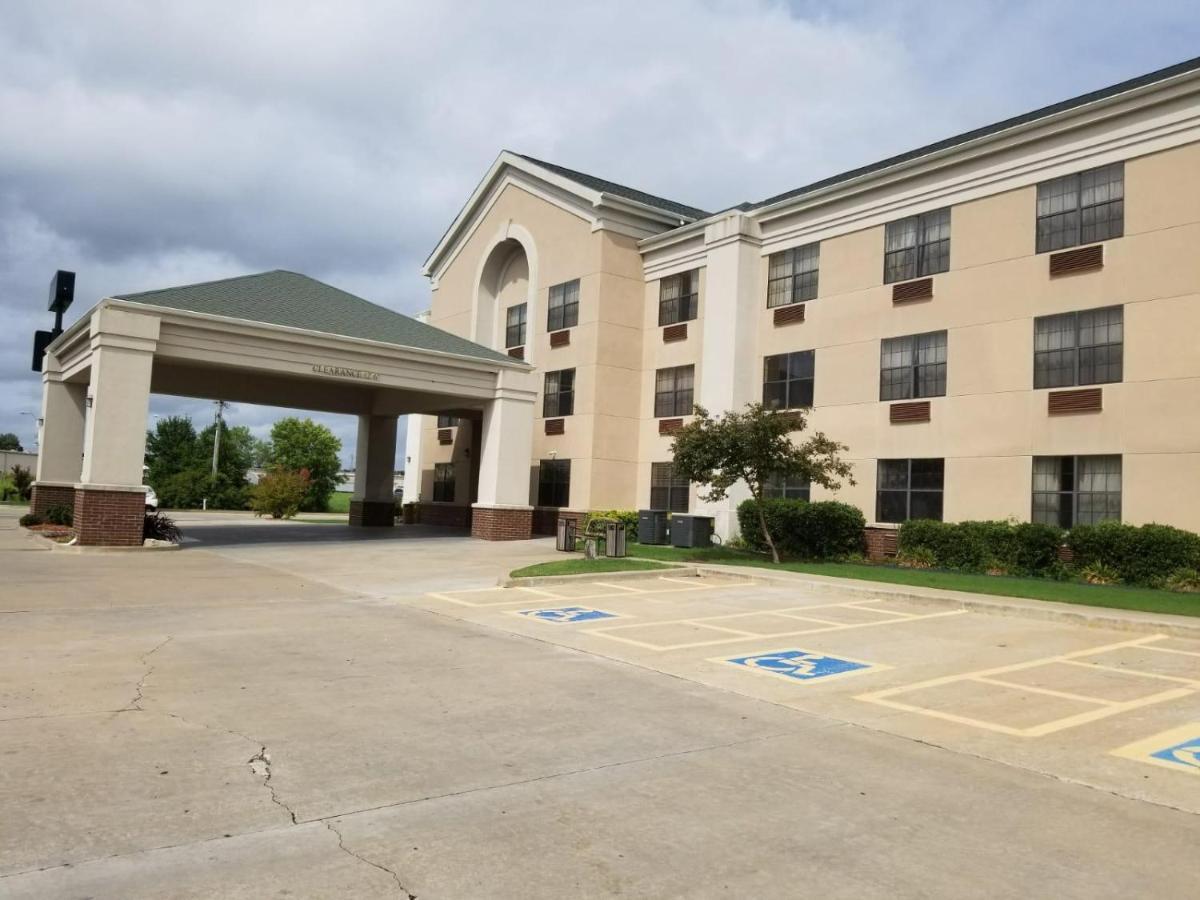 Comfort Inn & Suites Muskogee Esterno foto