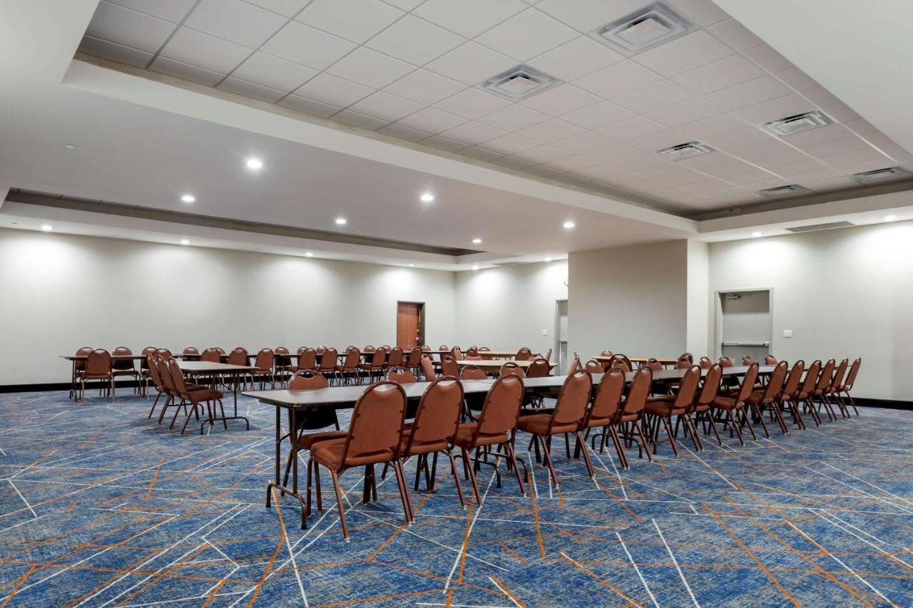 Comfort Inn & Suites Muskogee Esterno foto